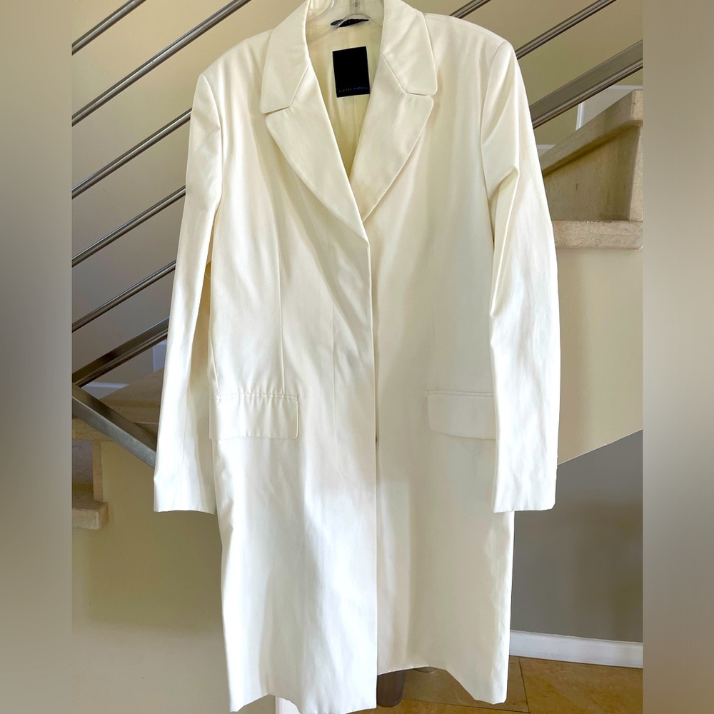 Vintage VICTOR VICTORIA WHITE COAT